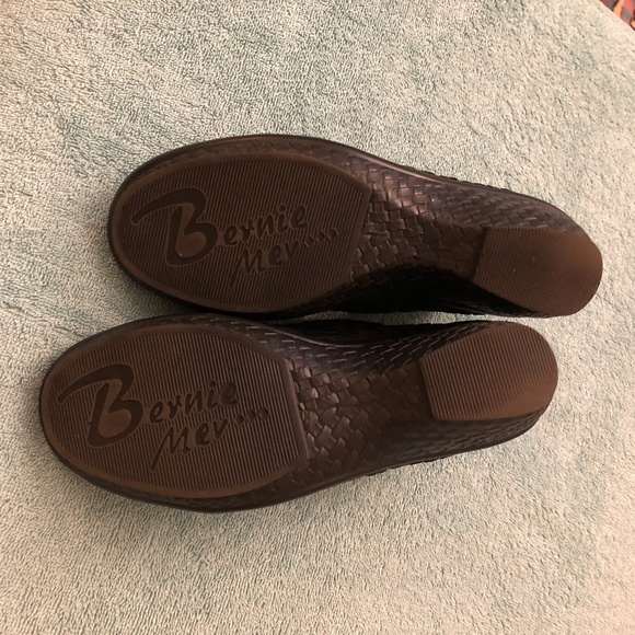 BM Bernie Mev Woven Wedge Peep Toe Sz6 NWOT - Picture 3 of 7